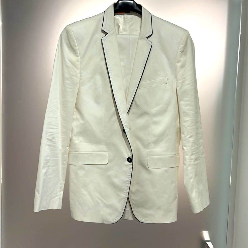 White suit from Zara. Very charming and and stylist. 40 R. Very good condition.